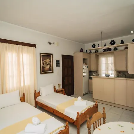 Potter's Apartment/40 Meters From The Appartement Kamarai