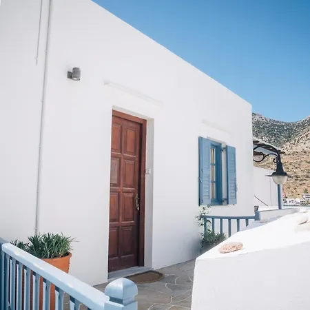 Potter's Apartment/40 Meters From The * Kamares (Sifnos)